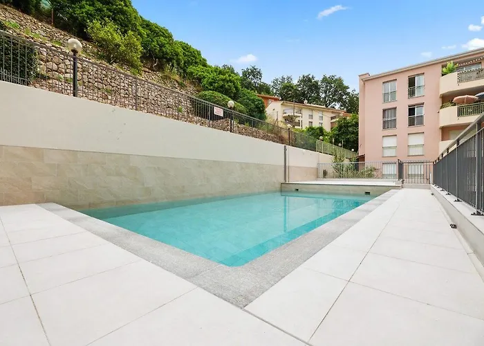 Le Virgil -piscine - Parking Prive - Calme Wifi * Ментона