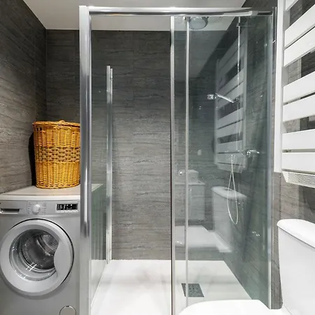 Le Virgil - Piscine - Parking Prive - Calme Wifi 아파트 멍똥