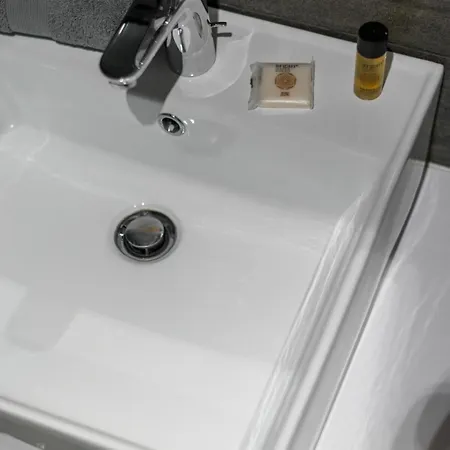 Le Virgil - Piscine - Parking Prive - Calme Wifi 아파트