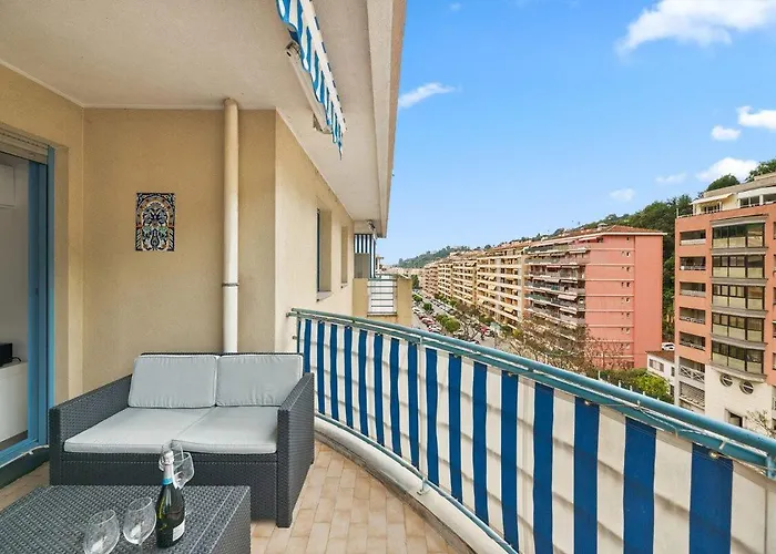 Le Virgil -piscine - Parking Prive - Calme Wifi Lejlighed Menton